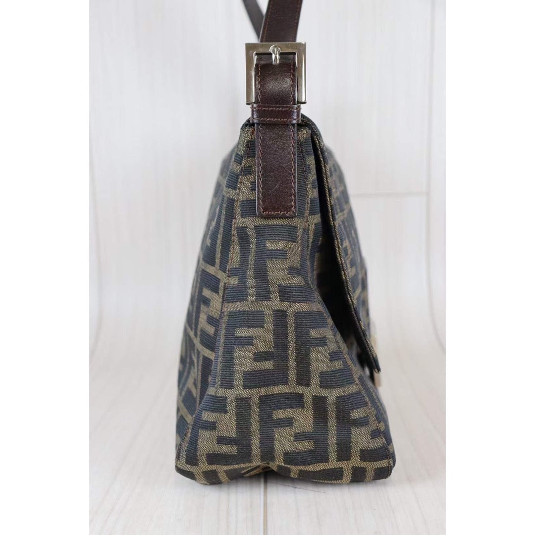 Rank A｜ FENDI Zucca Mamma Baguette Shoulder Bag ｜091022