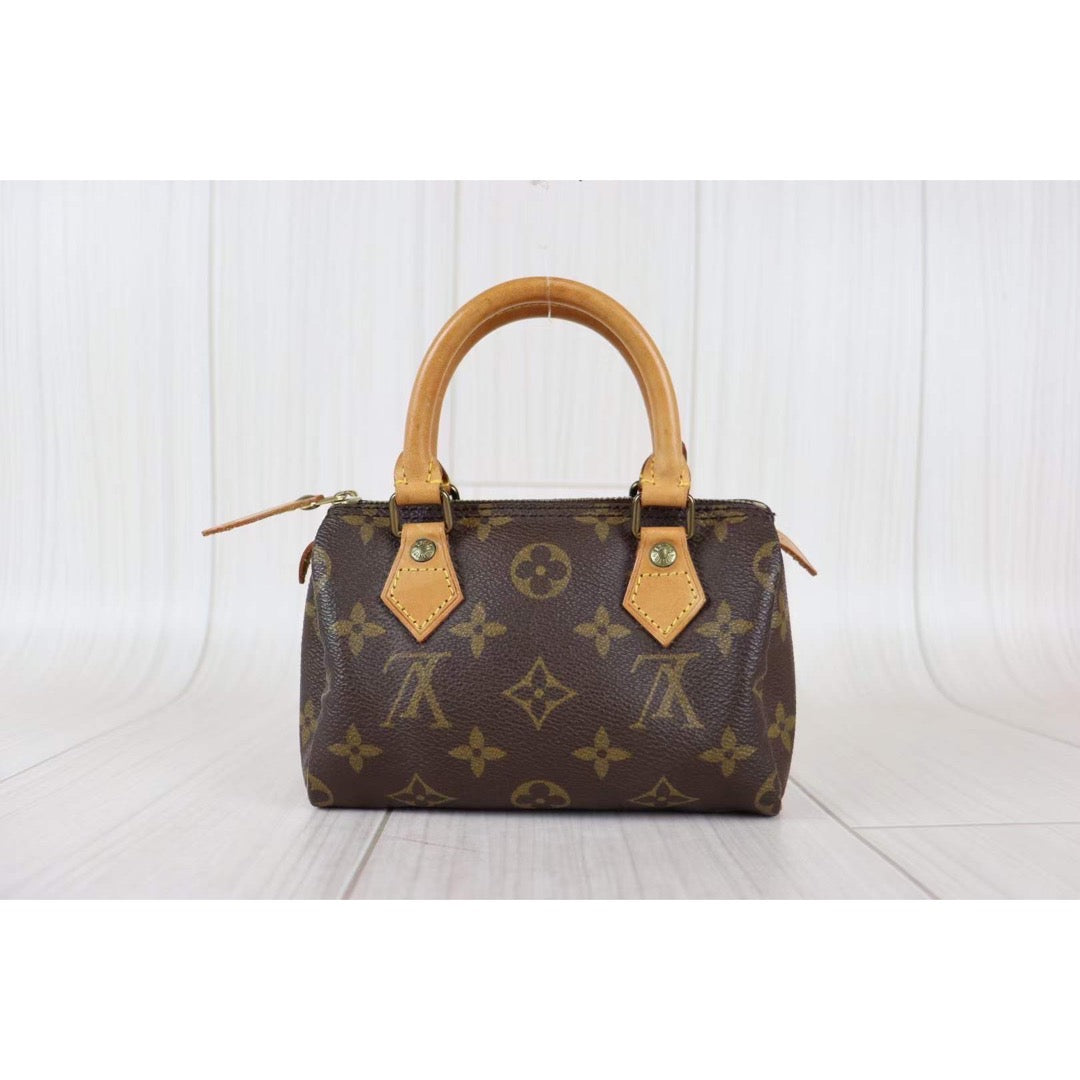 Rank AB ｜ LV Monogram Mini Speedy Handbag ｜091001