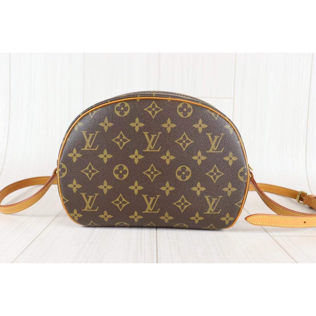 Rank AB ｜LV Monogram Blower Shoulder Bag｜090810