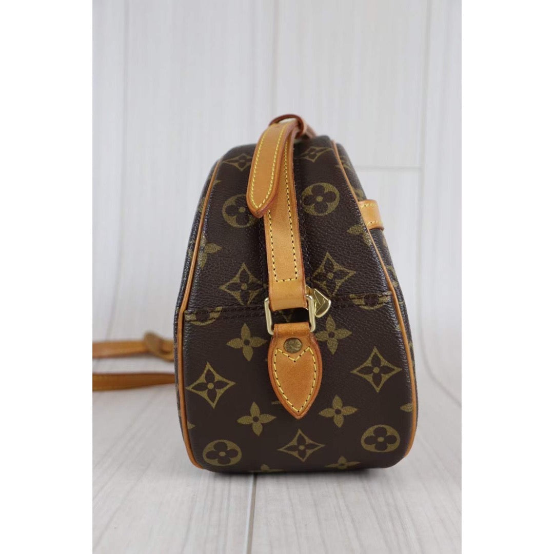 Rank AB ｜LV Monogram Blower Shoulder Bag｜090810