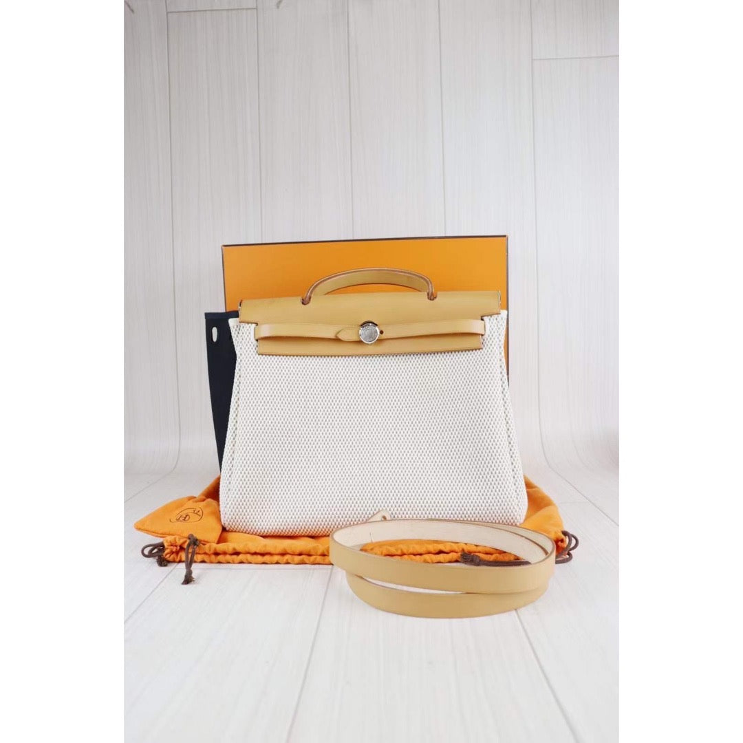 Rank A ｜ HERMES Herbag Shoulder Bag ｜090712