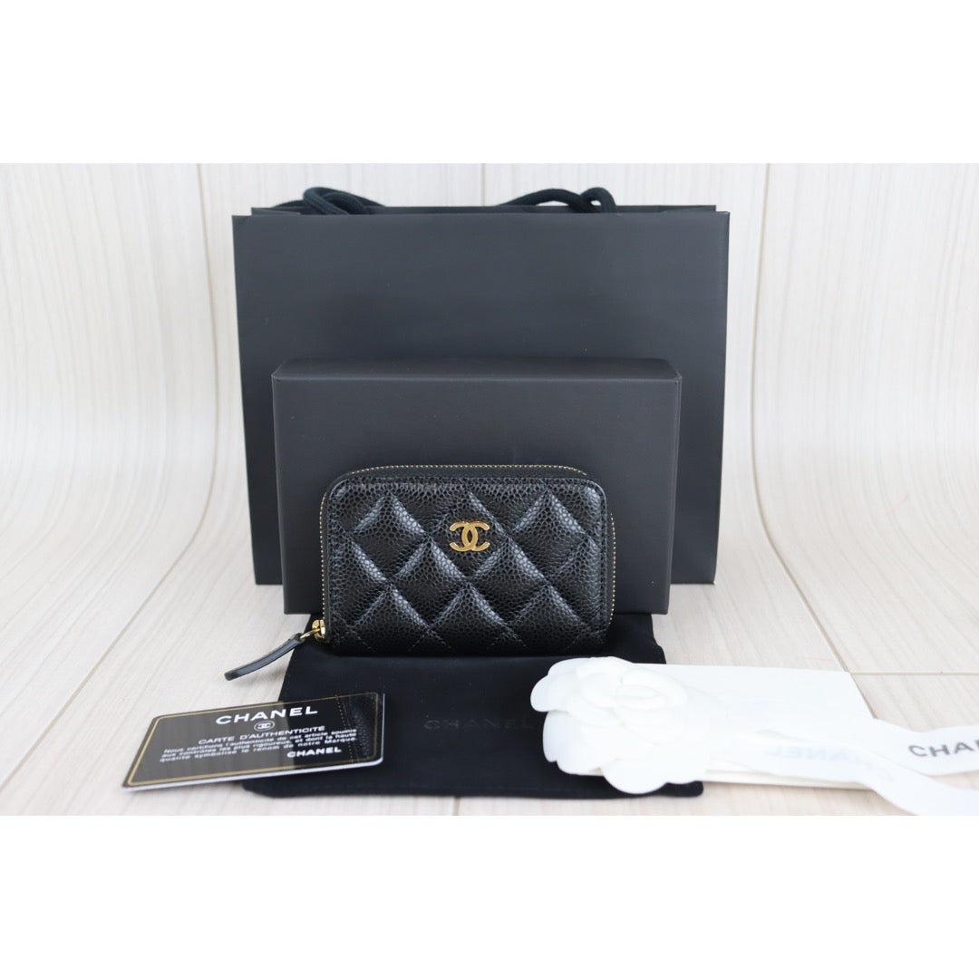 Rank S ｜Chanel Caviar Skin Card Holders｜092605