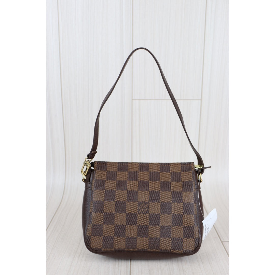 Rank AB ｜ LV Damier Truth make up ｜092413