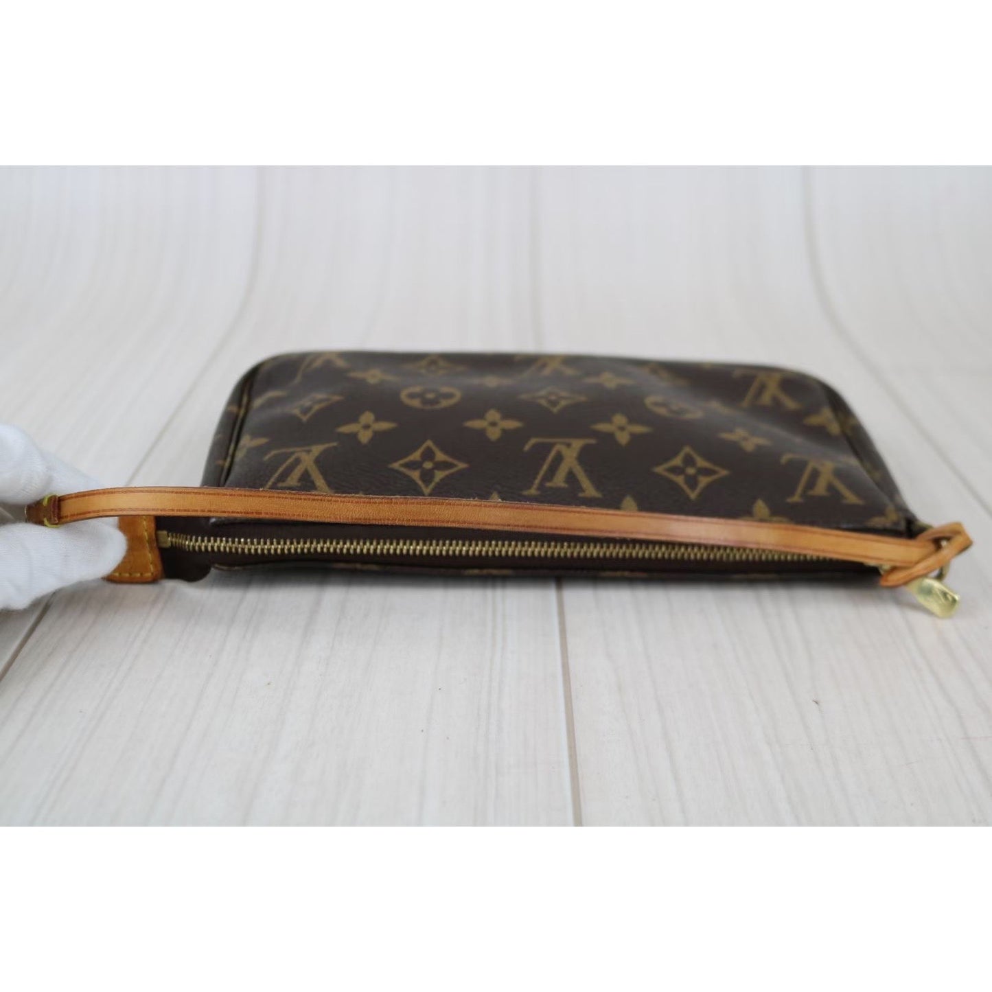 Rank AB ｜  LV Monogram Pochette Accessoires ｜011904