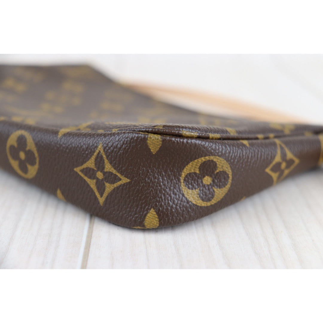 Rank S｜ LV Monogram Pochette Accessoires ｜092930