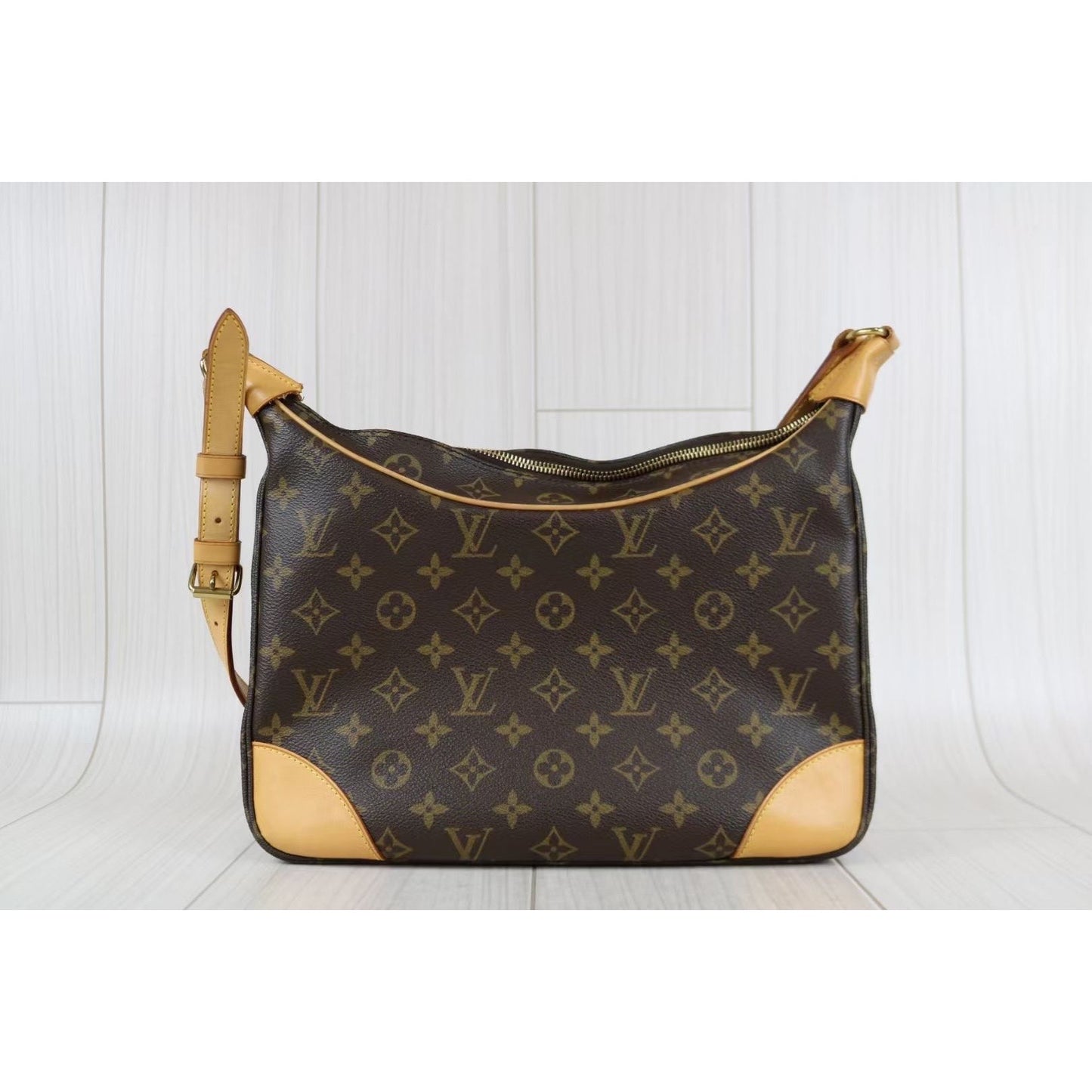 Rank A｜LV Monogram Boulogne 30 Shoulder Bag ｜ 012104