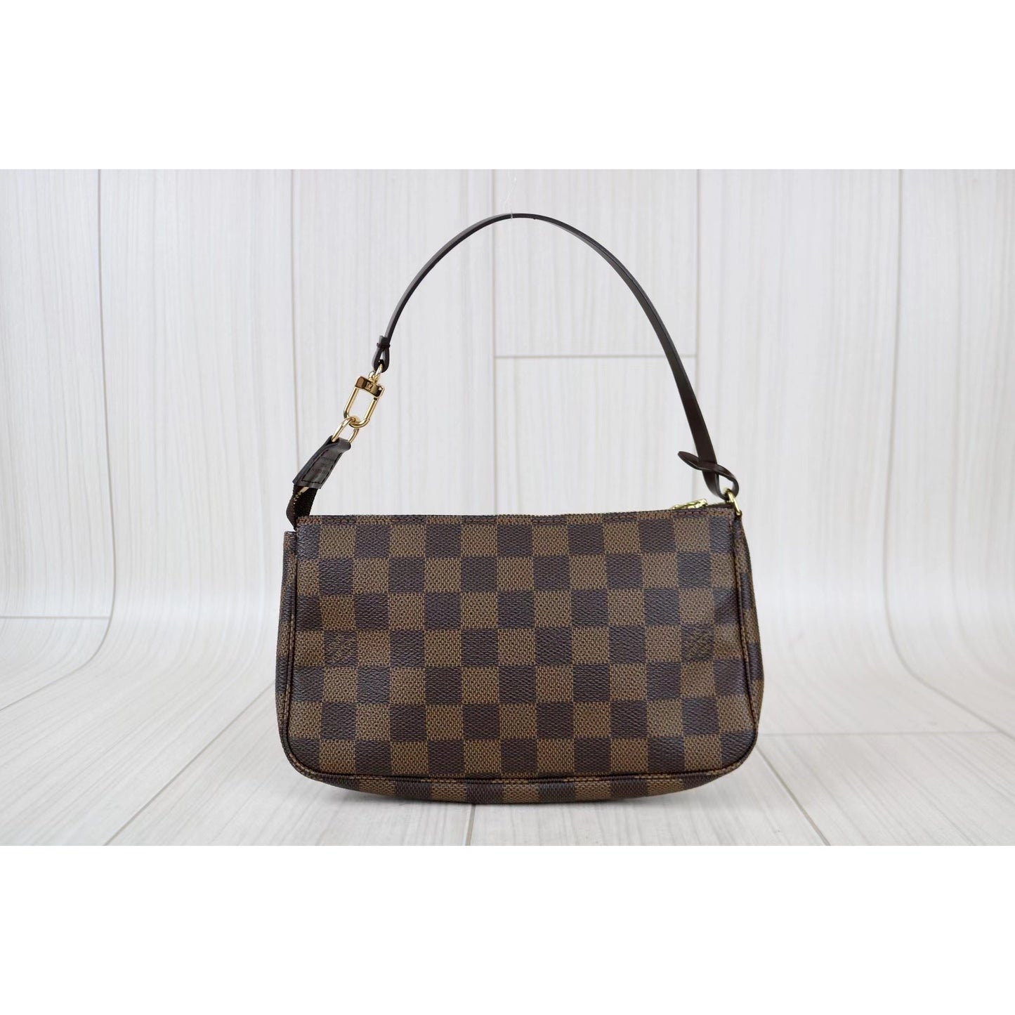 Rank SA ｜     LV  Damier Pochette Accessoires    ｜012204