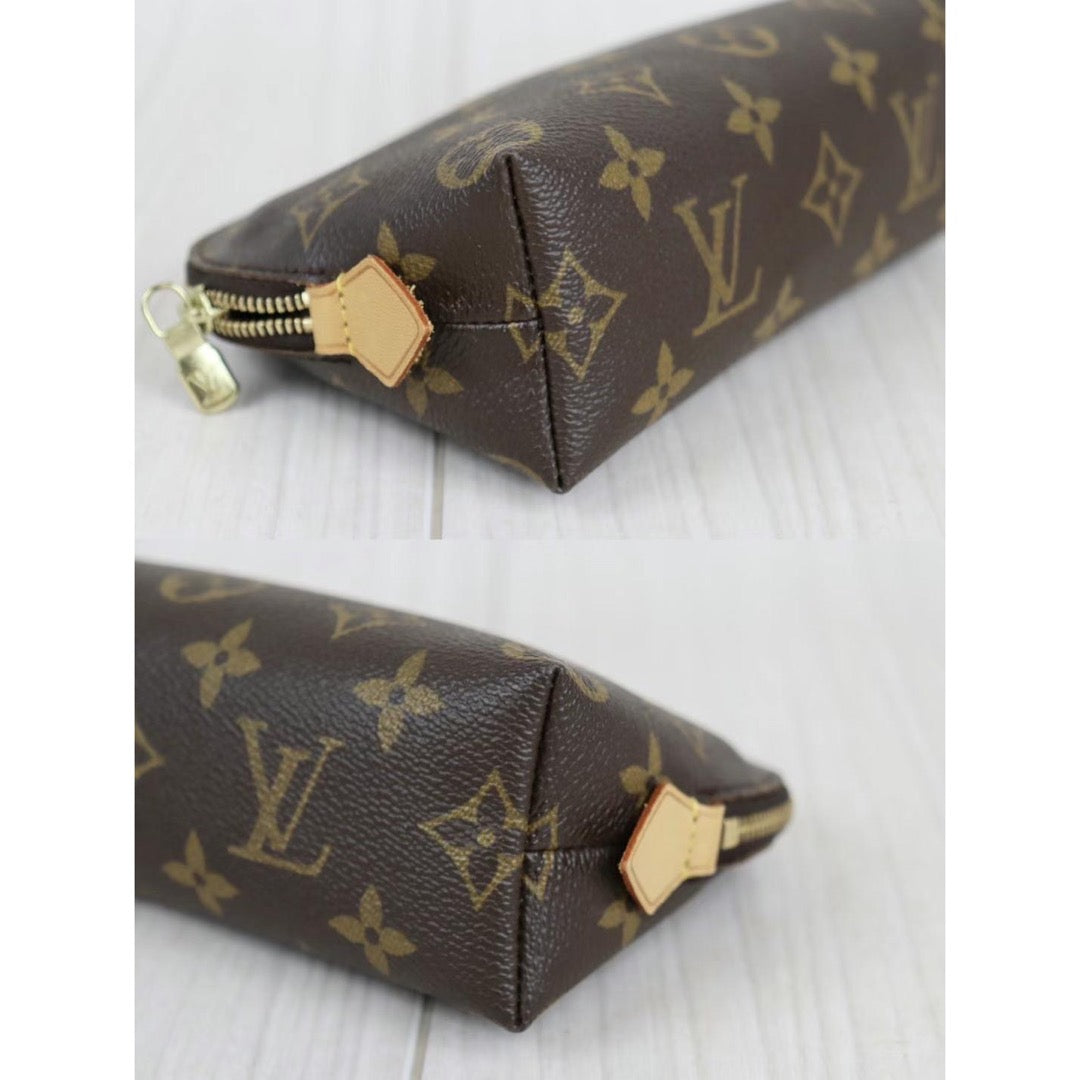 Rank A ｜ LV Monogram Cosmetic Pouch ｜22101707