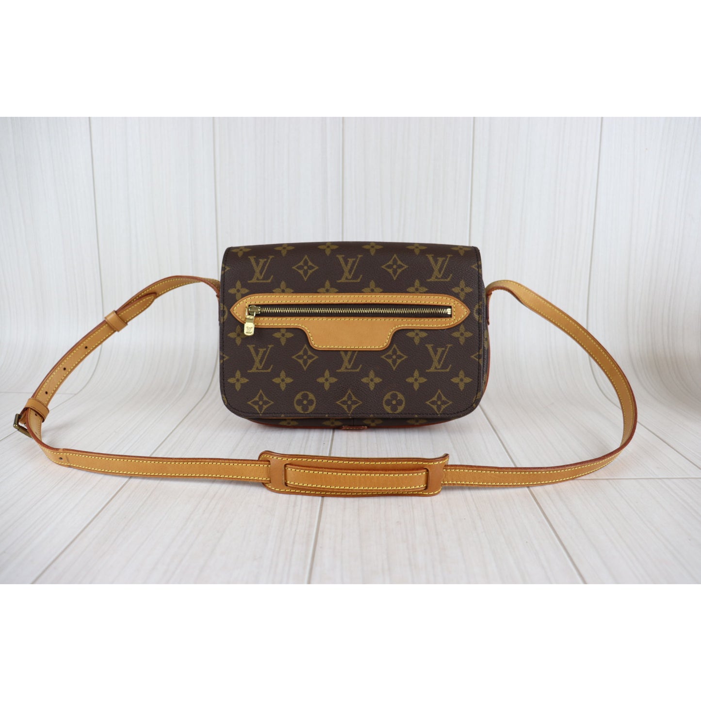 Rank A ｜LV Monogram Saint-Germain 24 Shoulder Bag｜090809