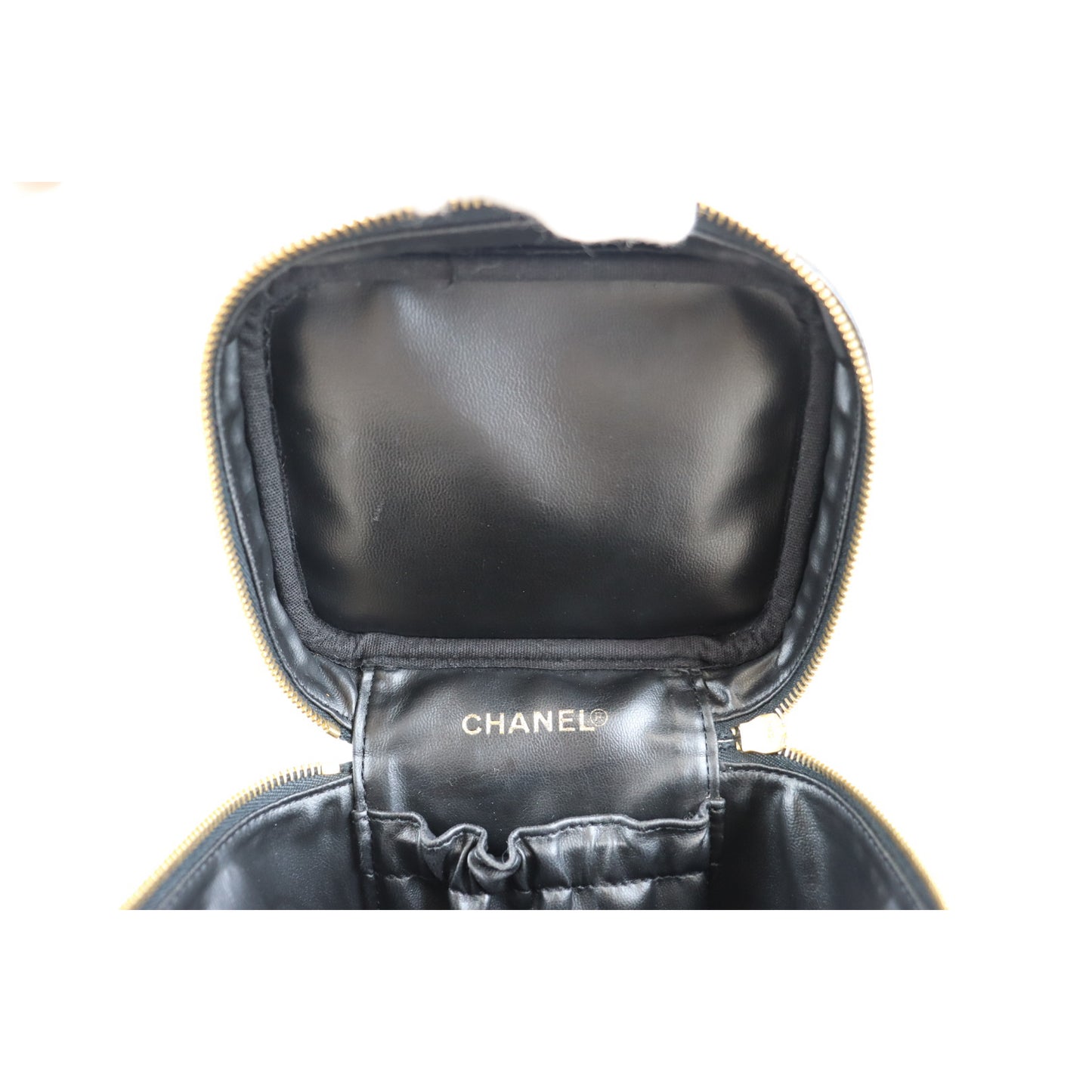 Rank SA ｜ CHANEL Caviar Skin Vanity Handbag ｜090902