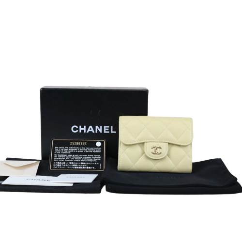 Rank S ｜ CHANEL Lamb Leather Wallet ｜021406