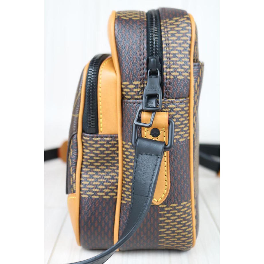 Rank SA ｜      LV Nile Messenger PM Shoulder Bag    ｜090516