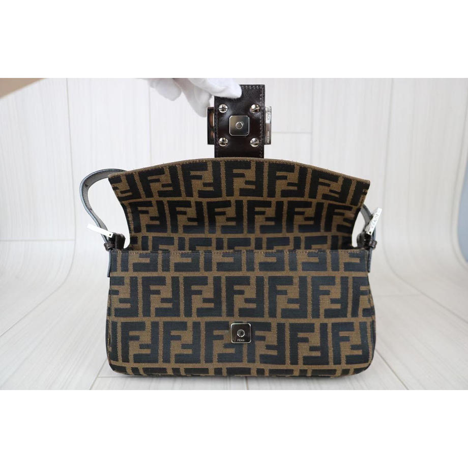 Rank SA ｜  FENDI Zucca Mamma Baguette Shoulder Bag  ｜091307