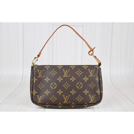 Rank A ｜   LV Monogram Pochette Accessoires ｜090501