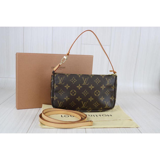 Rank SA ｜      LV Monogram Pochette Accessoires    ｜082808