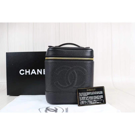 Rank SA ｜ CHANEL Caviar Skin Vanity Handbag ｜012607