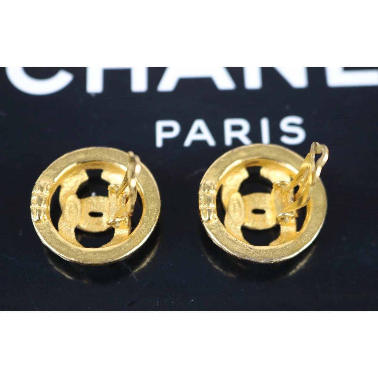 Rank SA ｜CHANEL Vintage Earrings ｜110113