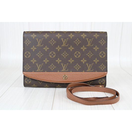 Rank AB   ｜ LV Monogram Bordeaux GM Shoulder Bag ｜082803