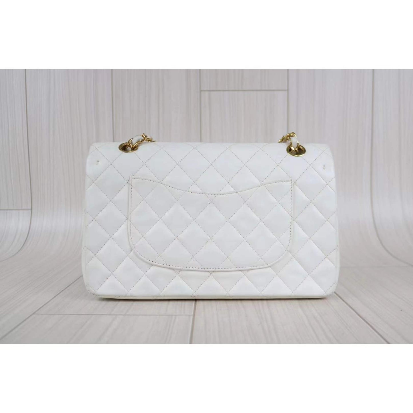 Rank AB ｜   CHANEL Matrasse Lamb Skin Double Flap Double Chain Bag  ｜012604