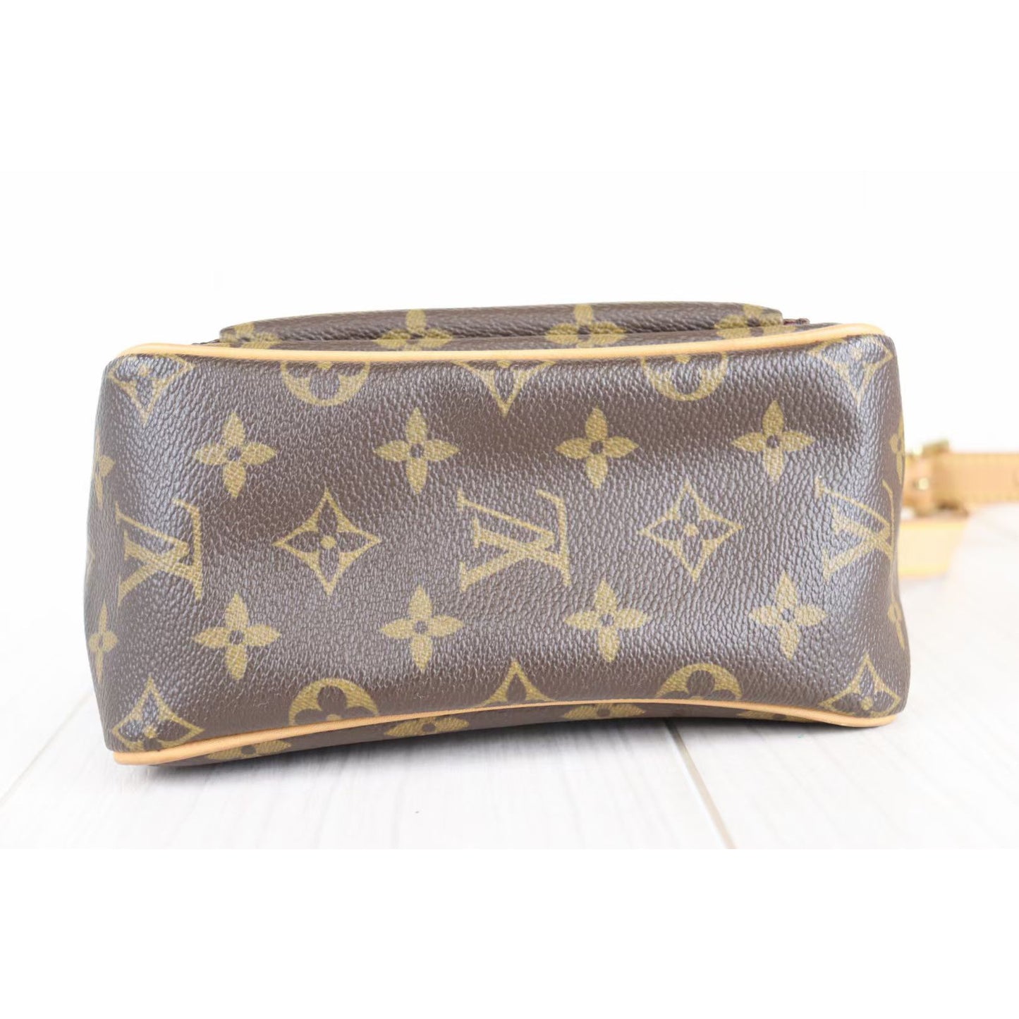 Rank A ｜ LV Monogram Viva cite PM Shoulder Bag ｜073112