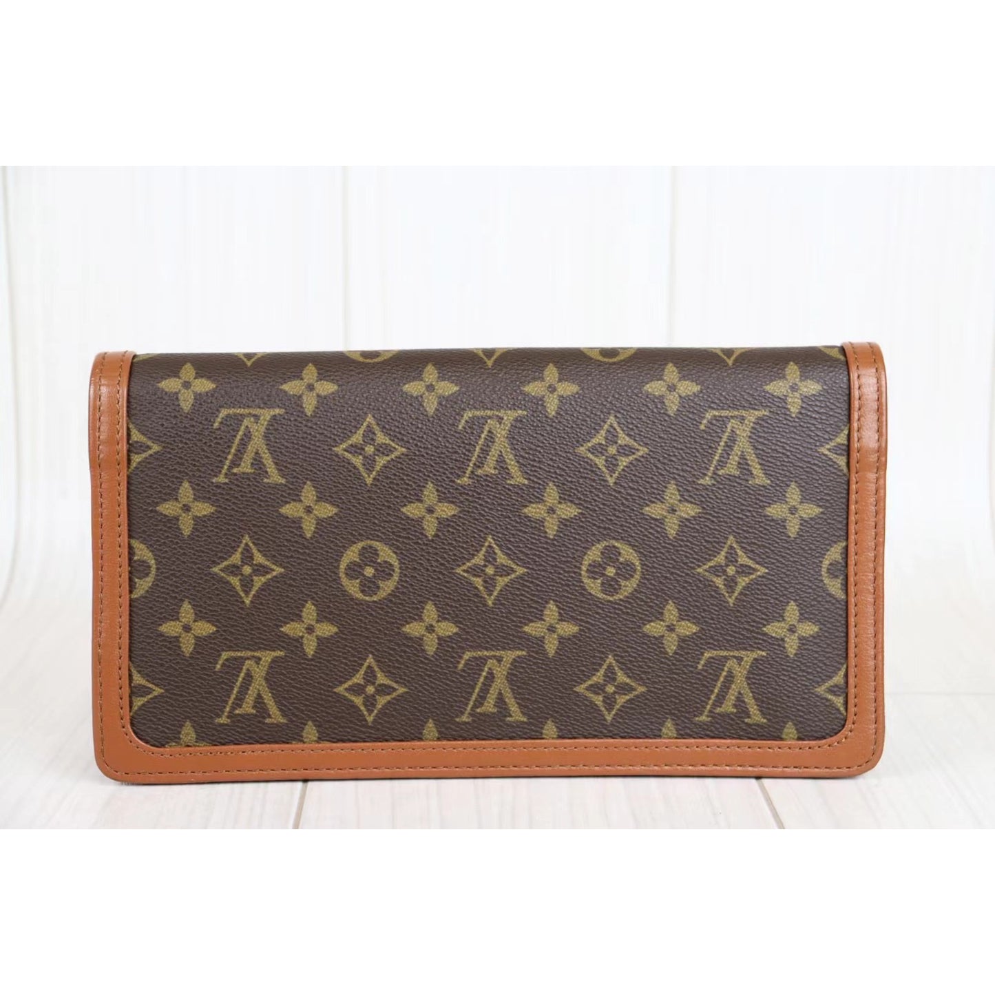 Rank A ｜ LV Monogram Pochette Dame Vintage Clutch Bag｜072707