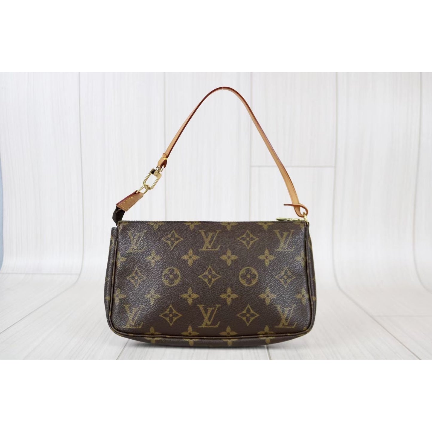 Rank A ｜ LV Monogram Pochette Accessoires ｜021501