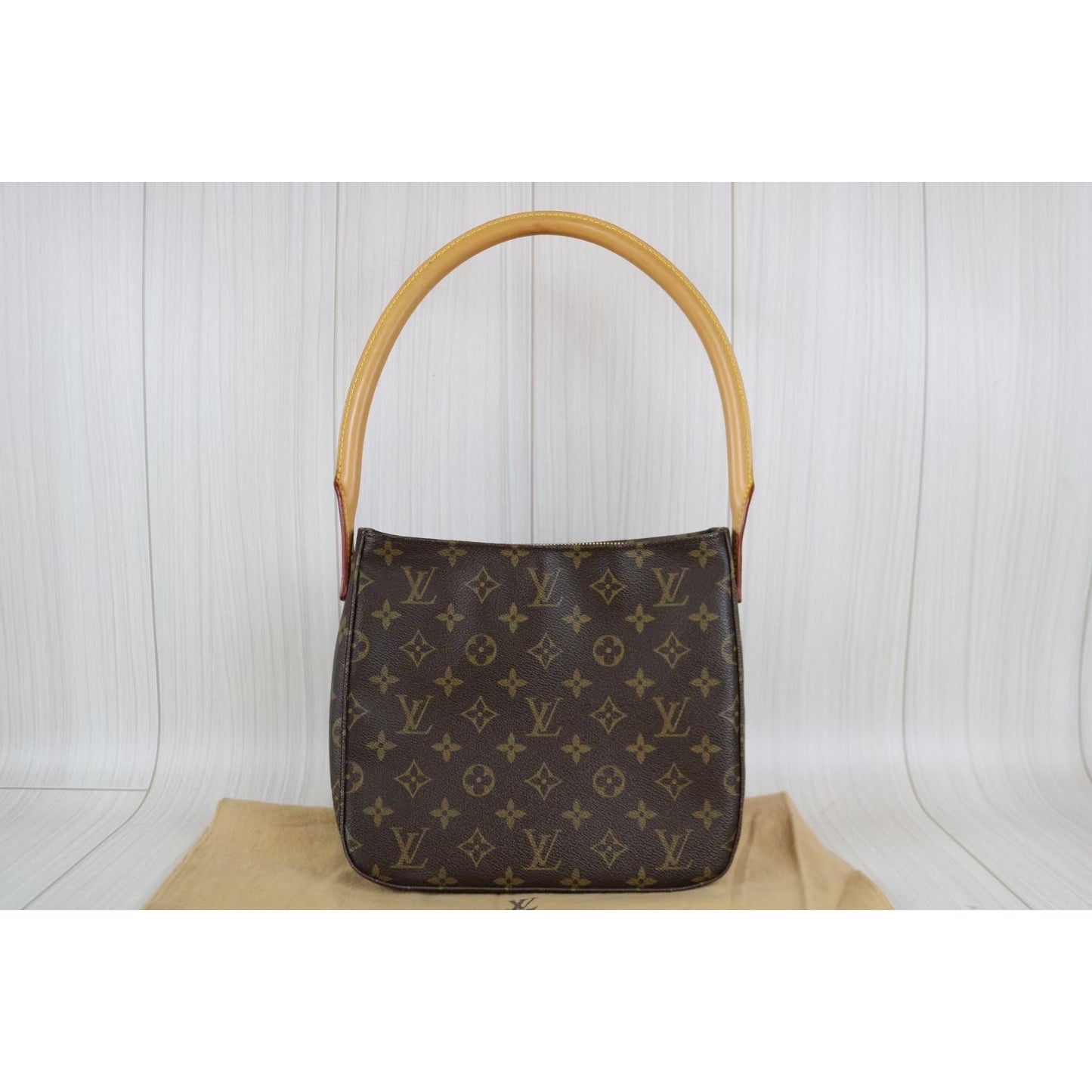 Rank A ｜ LV Monogram Looping MM Shoulder Bag ｜030109