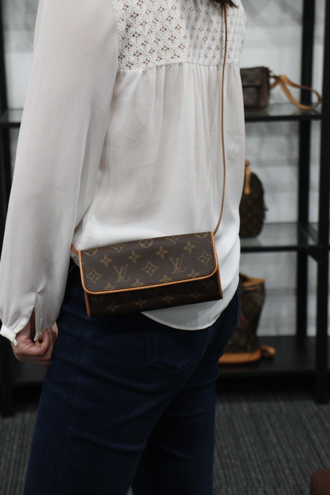 Rank AB ｜LV Monogram Pochette Twin PM｜23040403