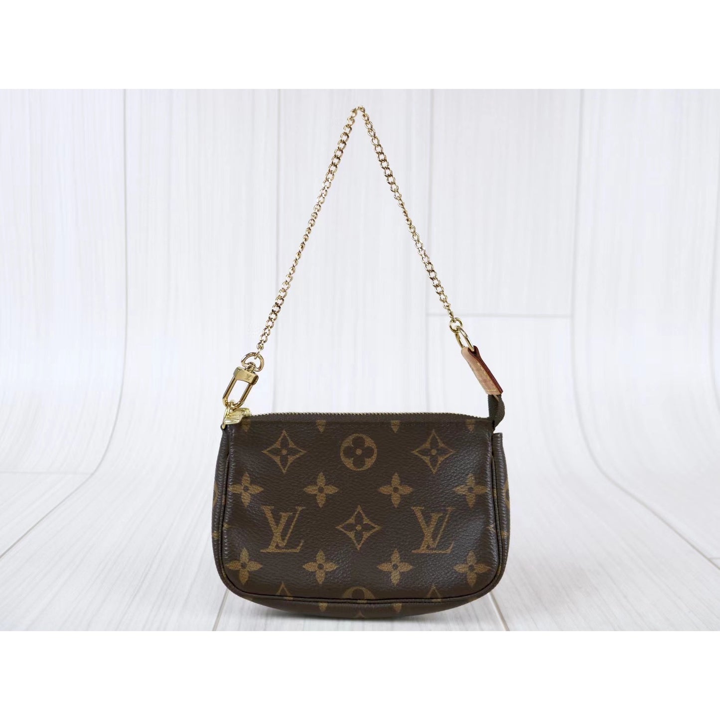 Rank SA ｜ LV Monogram Mini Pochette Accessoir  ｜022503