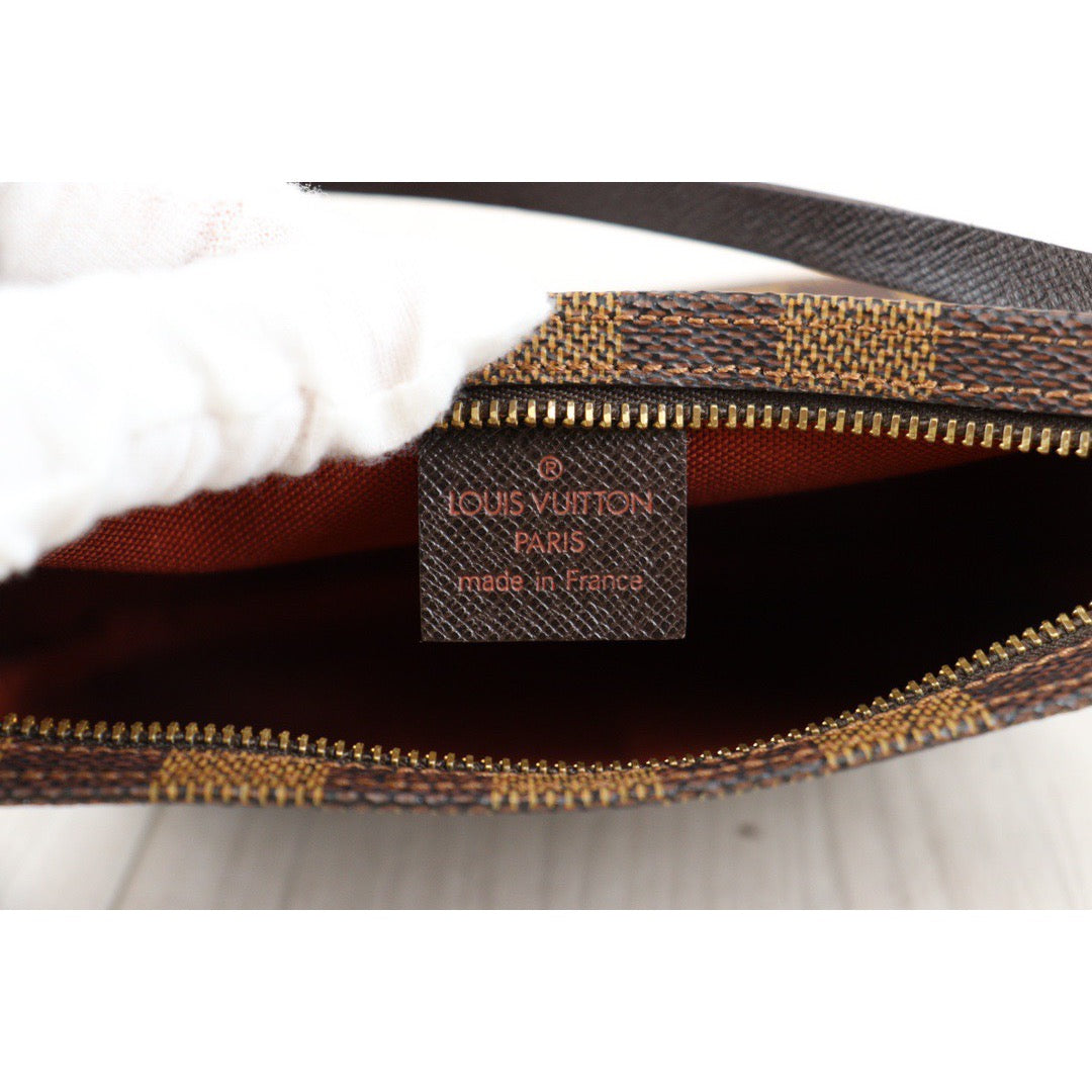 Rank A ｜ LV Damier Truth Make Up ｜23042119