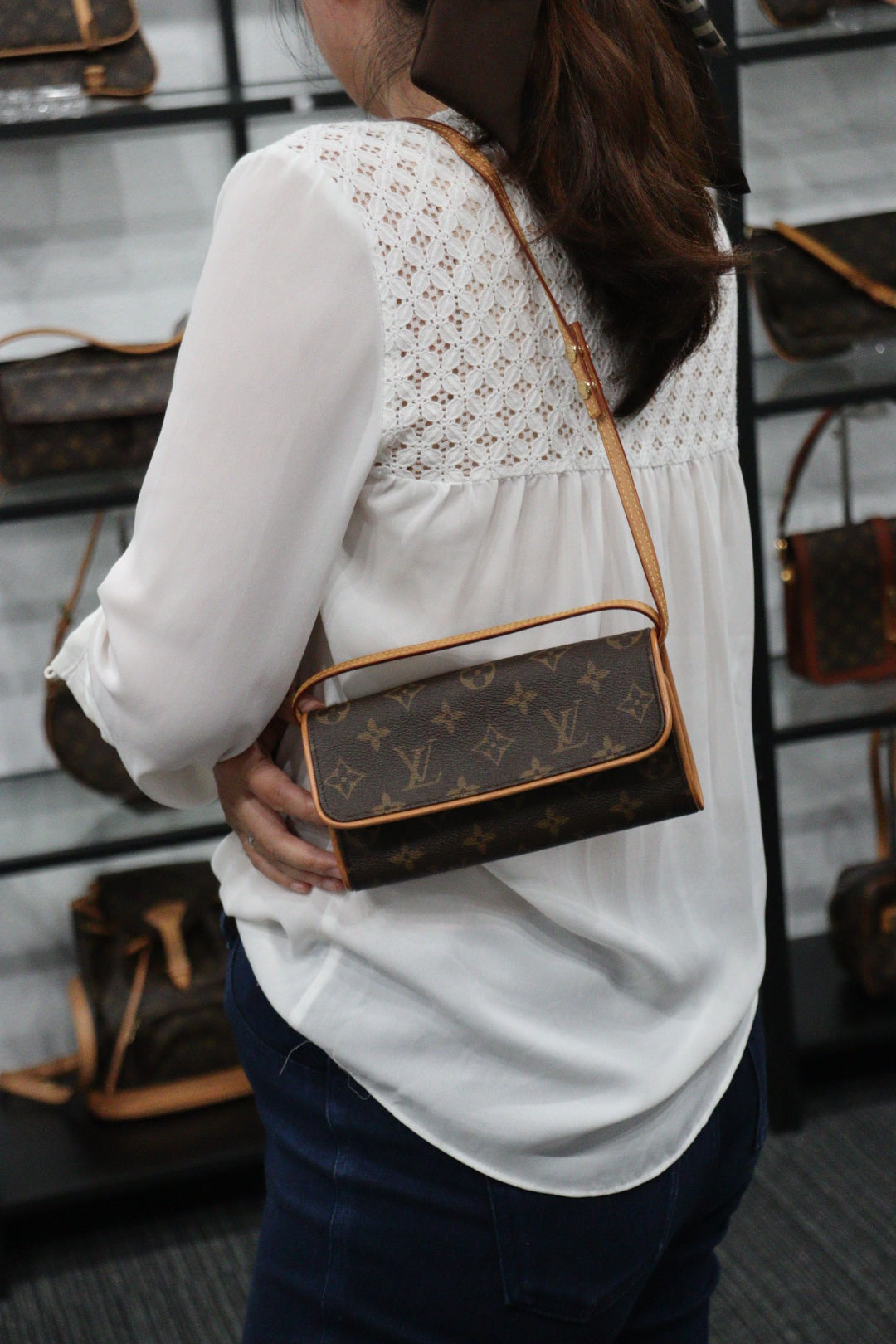 Rank A ｜LV Monogram Pochette Twin PM｜23032401