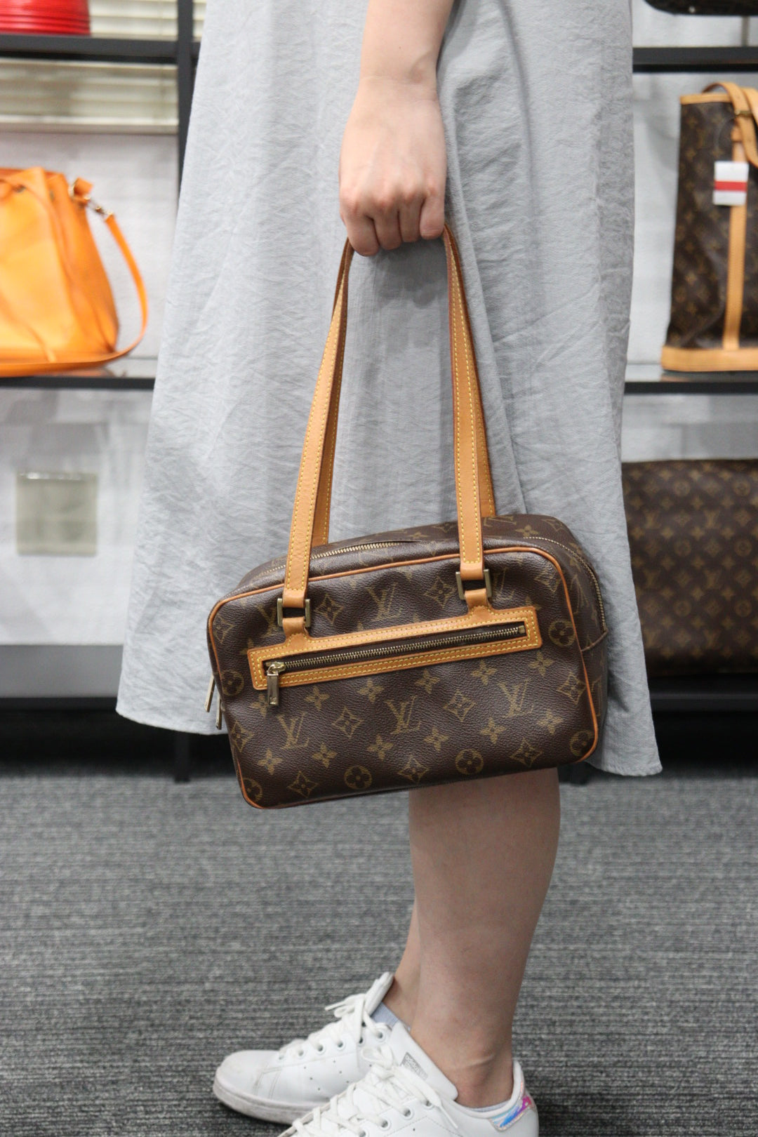 Rank A | LV Monogram Cite MM Shoulder Bag|23041103 – BRAND GET