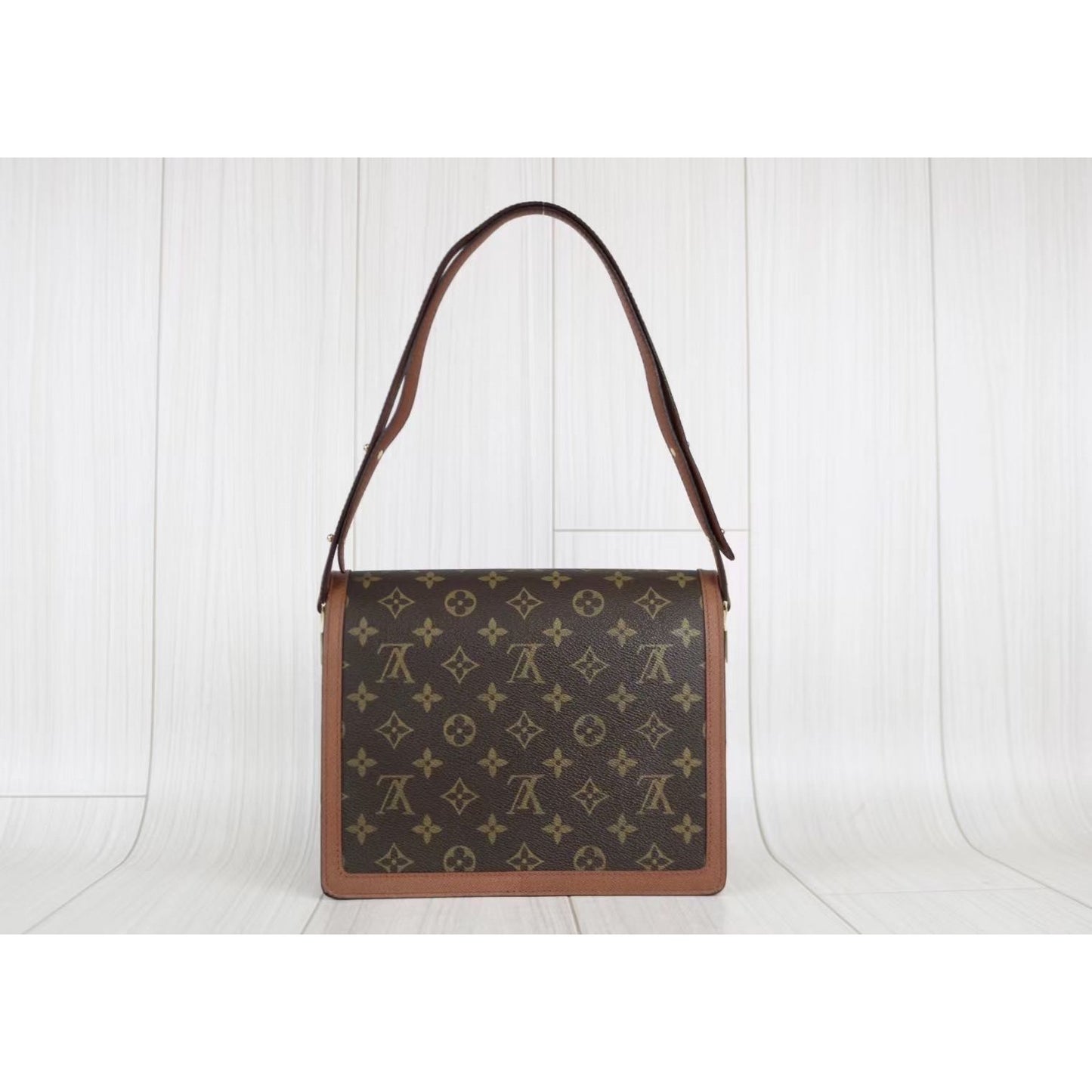 Rank A ｜ LV Monogram Vintage Shoulder Bag ｜042103