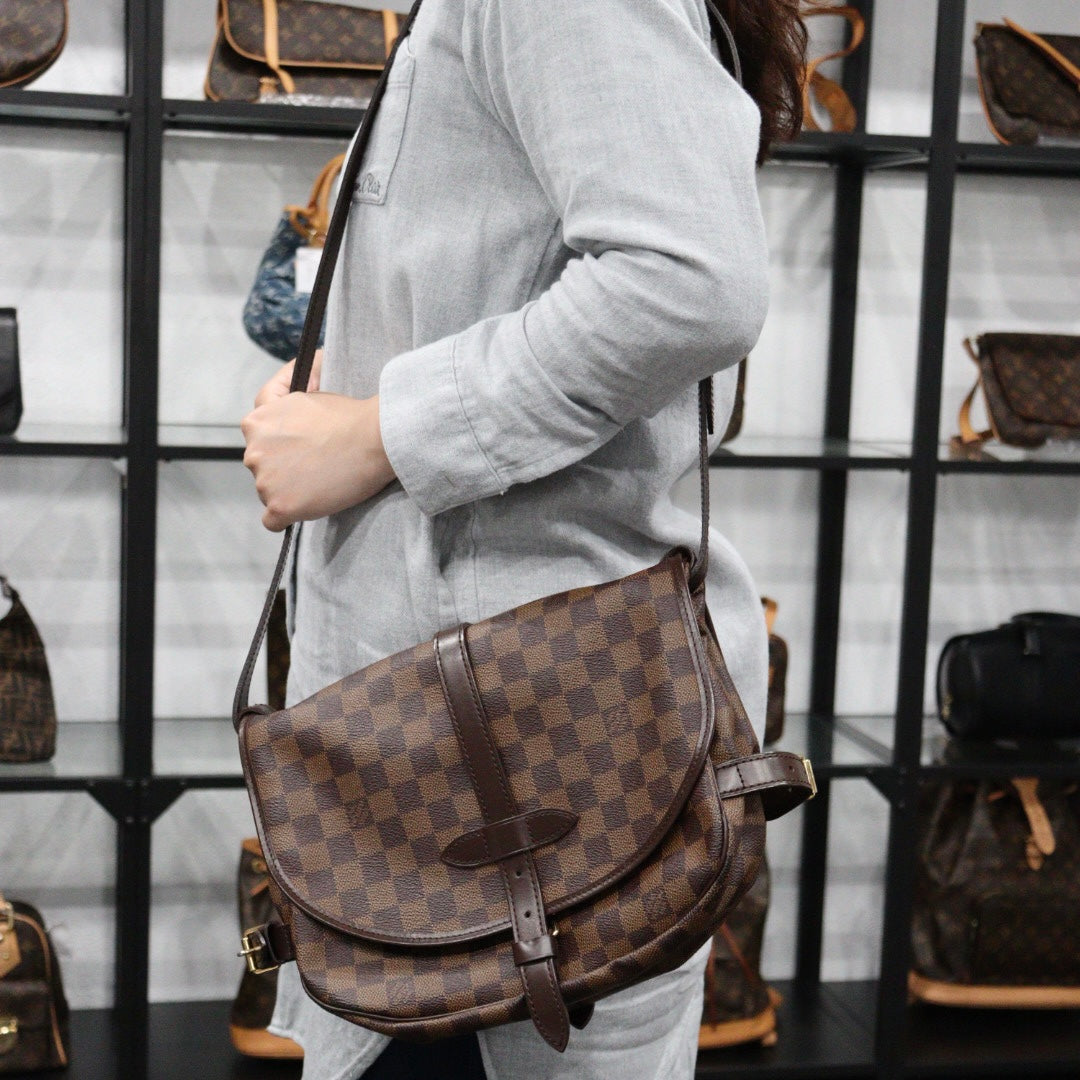 Rank A｜ LV Damier Saumur 30 Shoulder Bag｜23033104