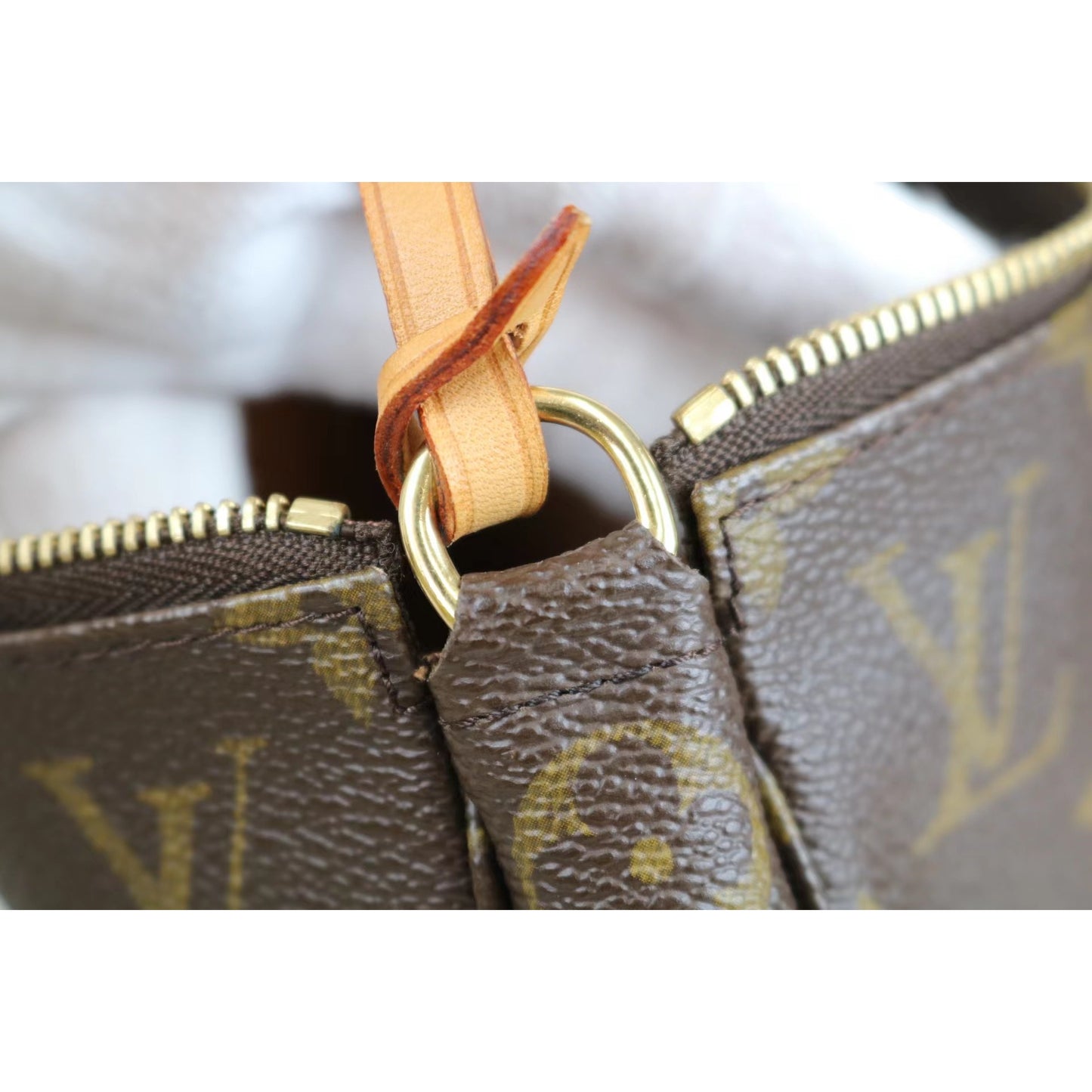 Rank A ｜ LV Monogram Pochette Accessoires ｜032409