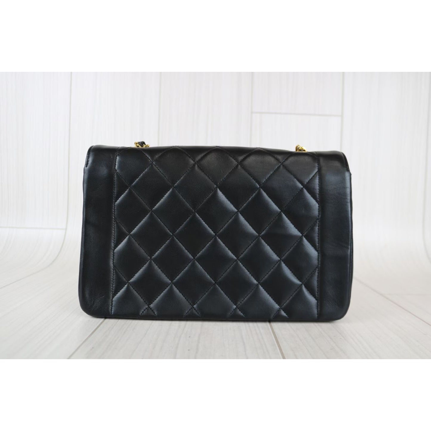 Rank A ｜ CHANEL Matrasse Diana Lamb Skin Double Flap Double Chain Bag ｜051021