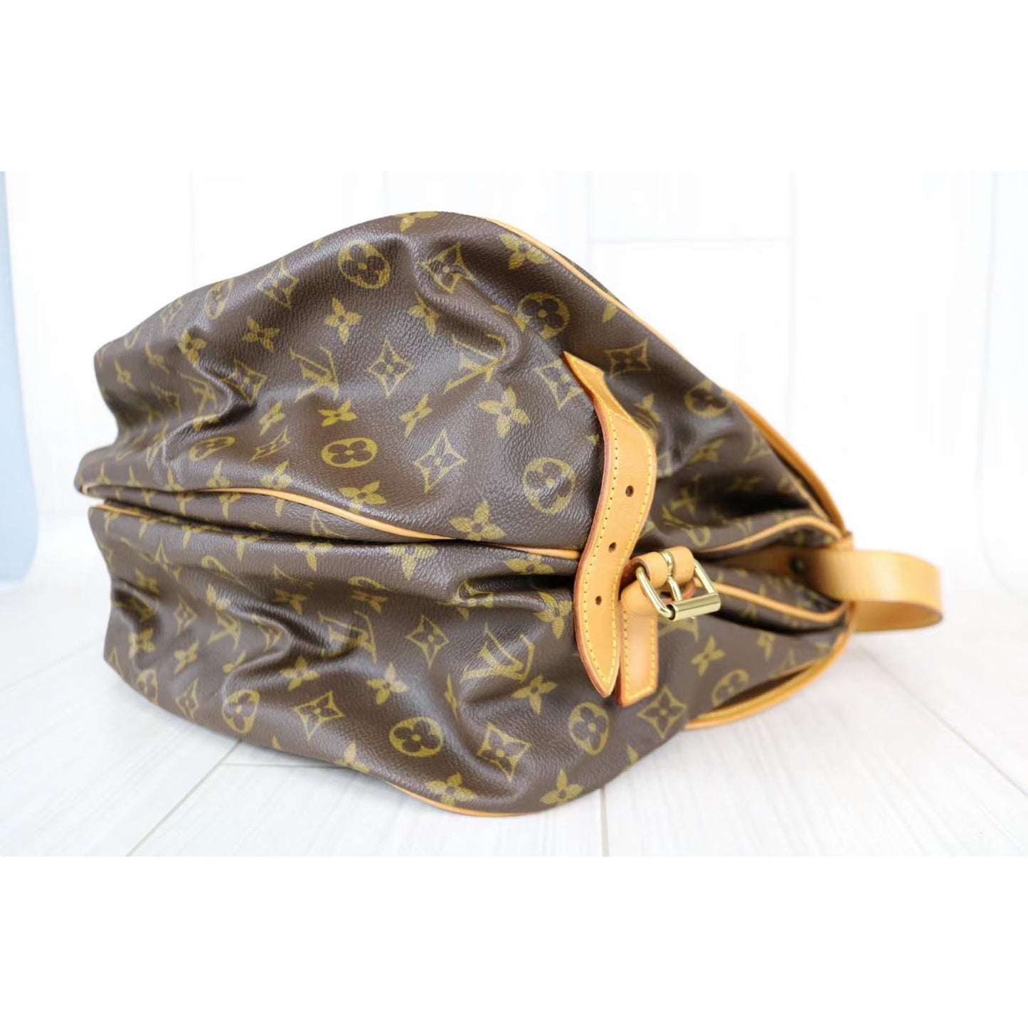 Rank A｜ LV Monogram Saumur GM Shoulder Bag｜030902