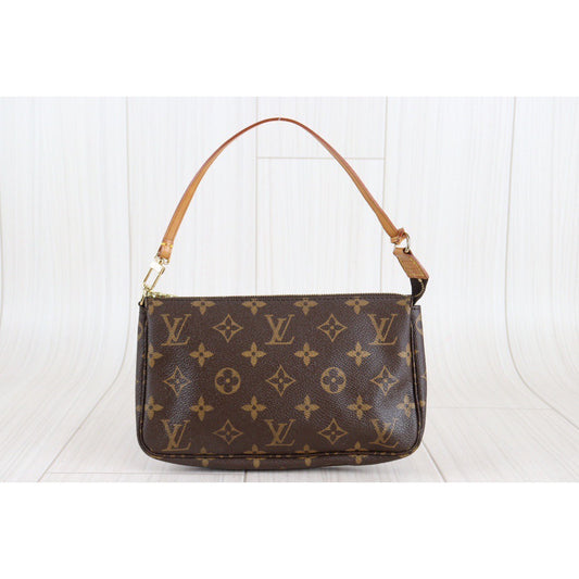 Rank AB ｜ LV Monogram Pochette Accessoires ｜23013111