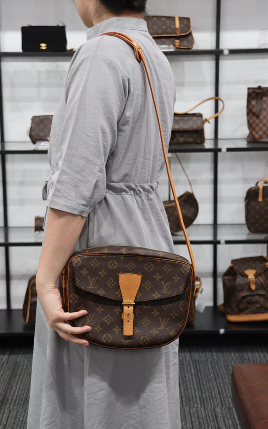 Rank AB｜ LV Monogram Vintage Shoulder Bag ｜23031303