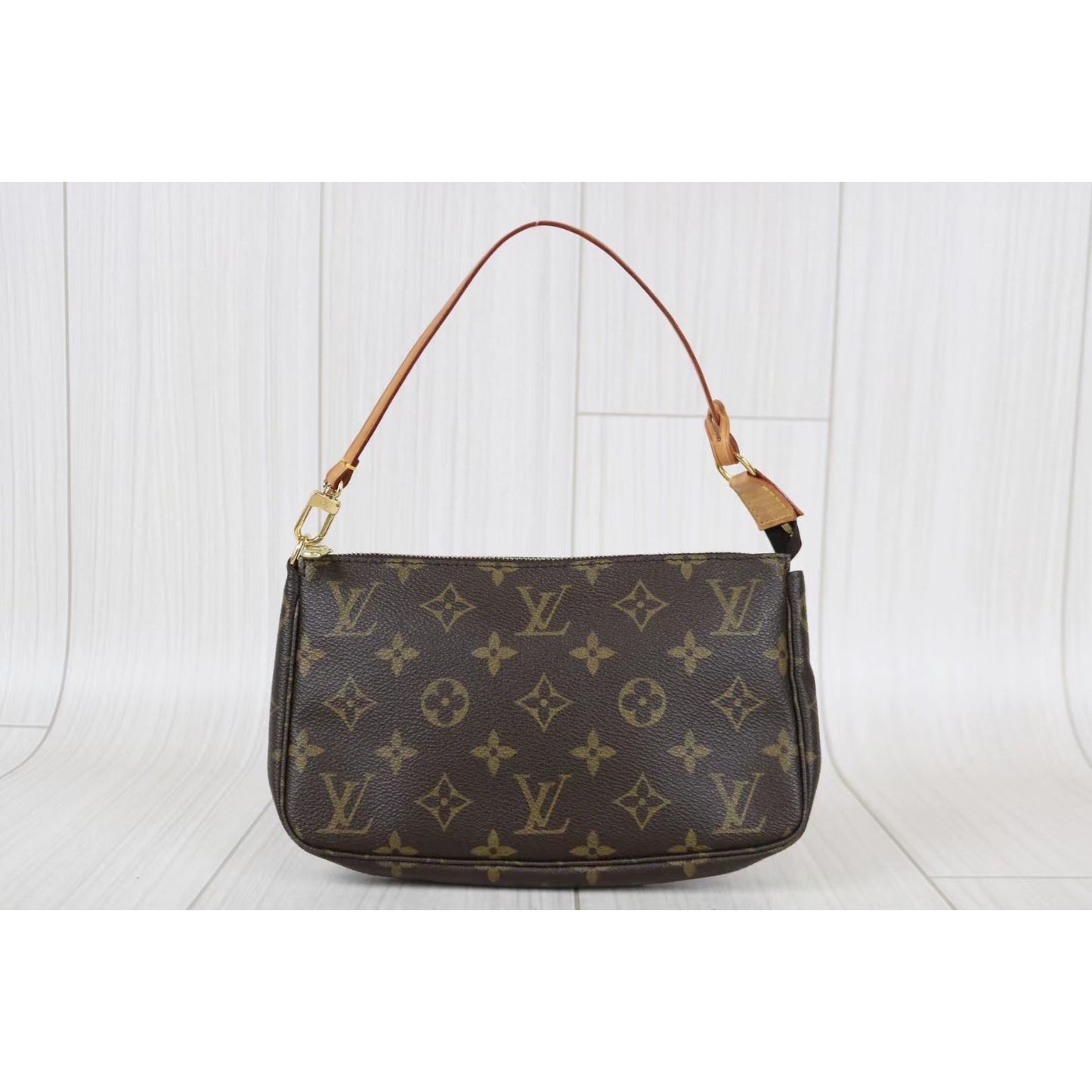 Rank A ｜ LV Monogram Pochette Accessoires ｜022514