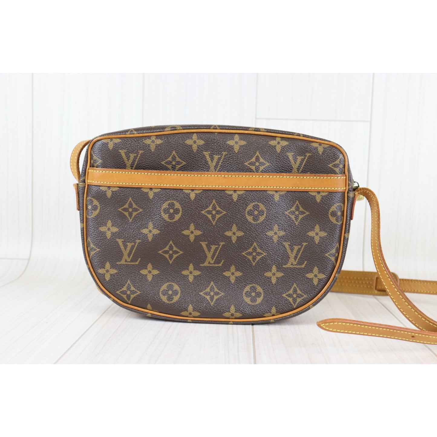 Rank AB ｜ LV Monogram Jeune Fille Crossbody Bag ｜ 090205