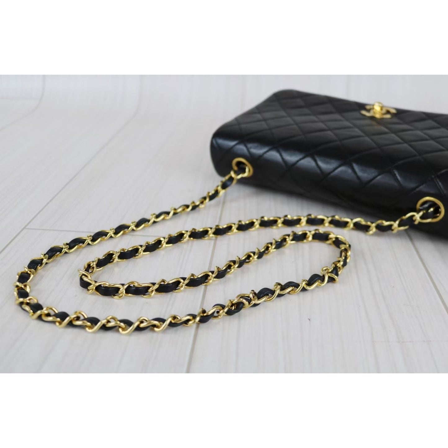 Rank A ｜ CHANEL Vintage Matrasse Lamb Skin Chain Shoulder Bag ｜021510