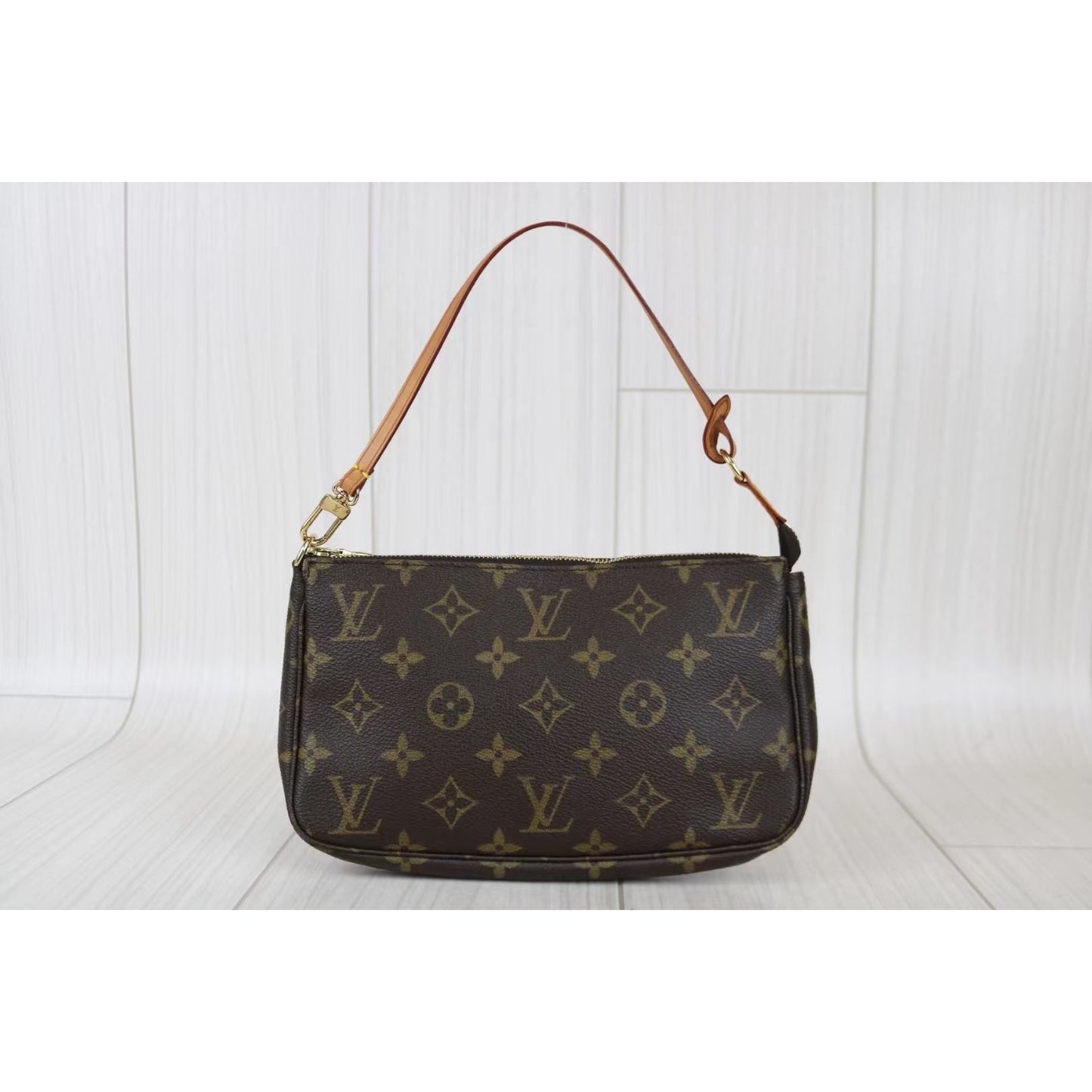 Rank A ｜ LV Monogram Pochette Accessoires ｜021214