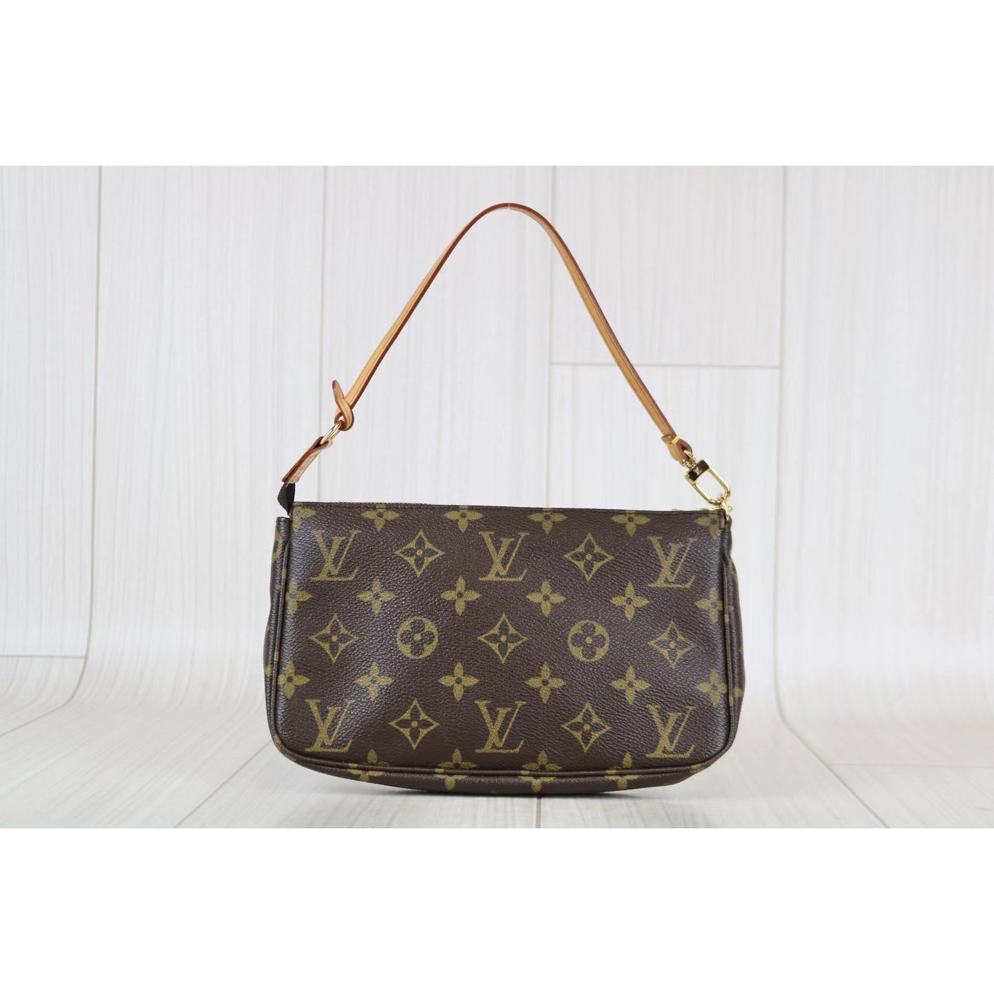 Rank A ｜ LV Monogram Pochette Accessoires ｜050905