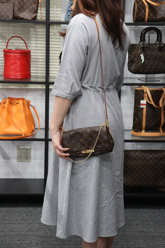 Rank A ｜ LV Monogram  Favorite PM Shoulder Bag｜23041309