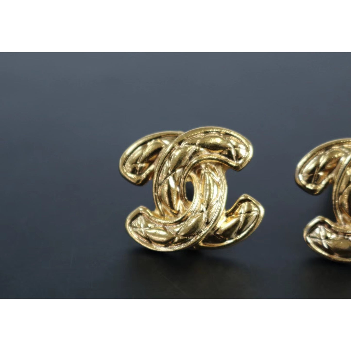 Rank SA ｜CHANEL Coco Mark Earrings 18k Gold Plated   ｜052709