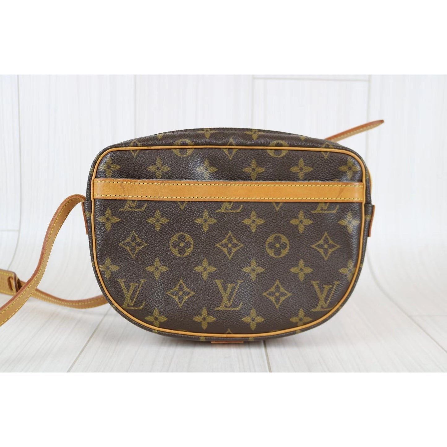 Rank AB ｜ LV Monogram Shoulder Bag ｜053005