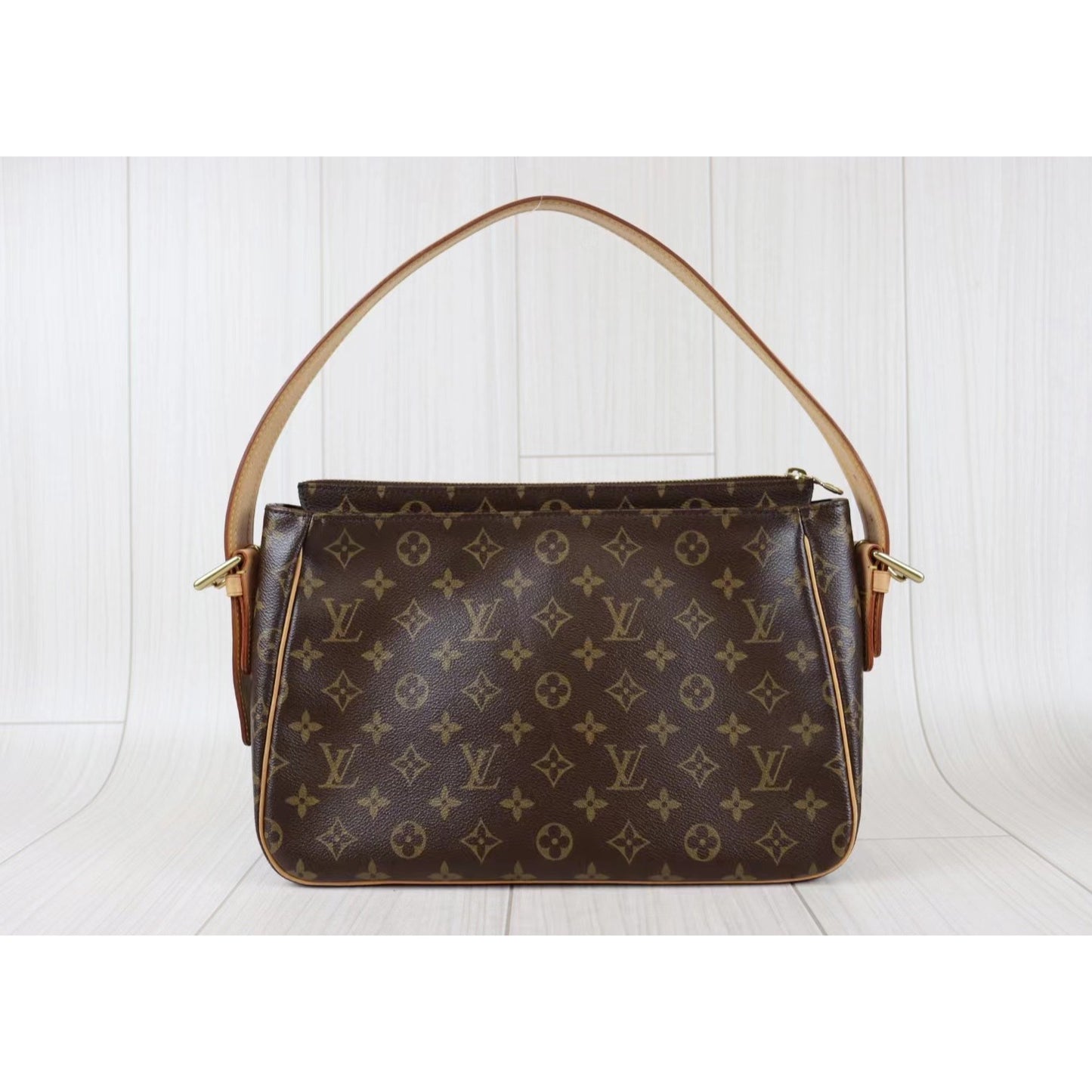 Rank AB ｜LV Monogram Viva Cite GM Shoulder Bag｜082006