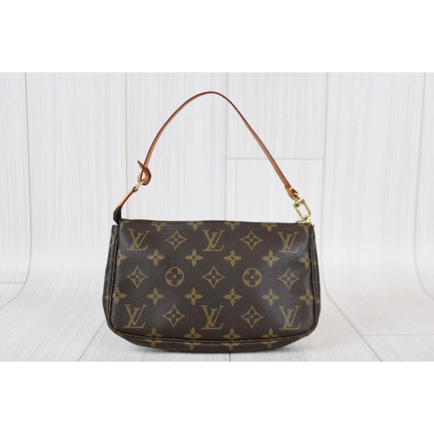 Rank A ｜ LV Monogram Pochette Accessoires ｜022514