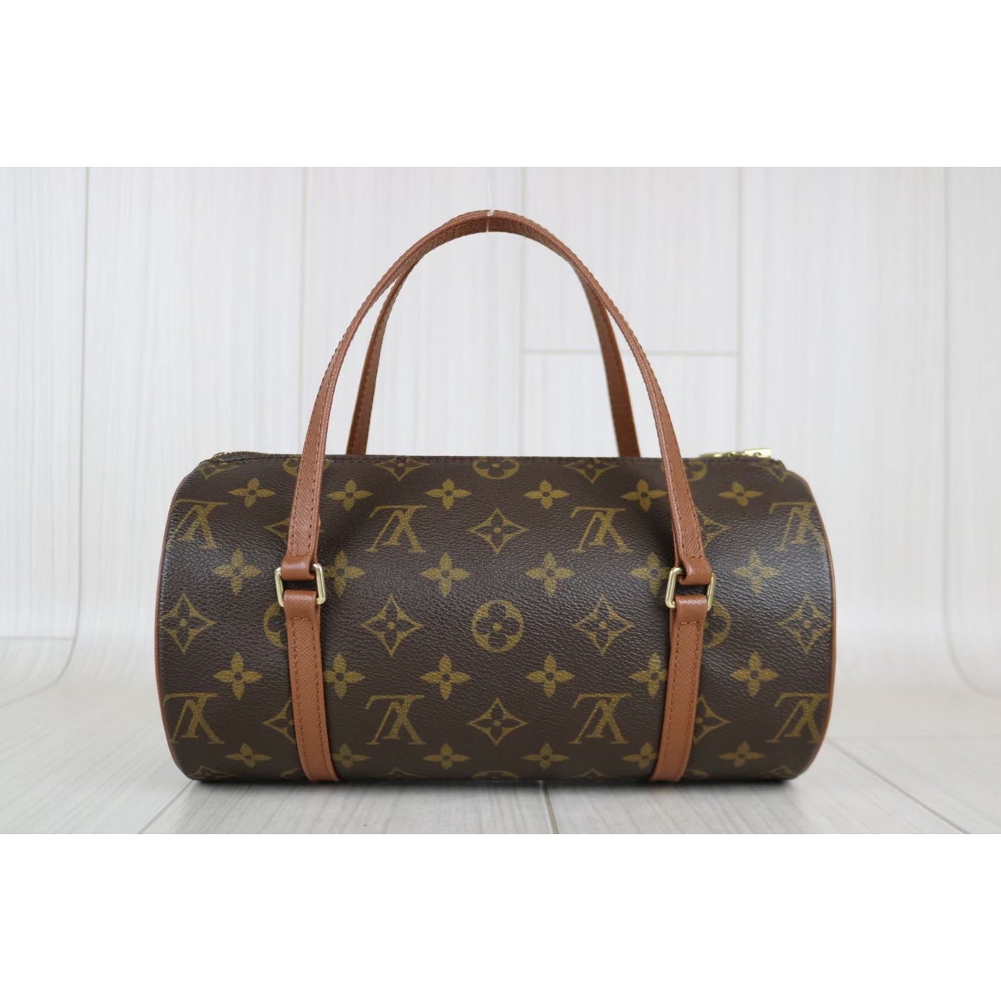 Rank A ｜ LV Monogram Papillon 26 Handbag ｜042006